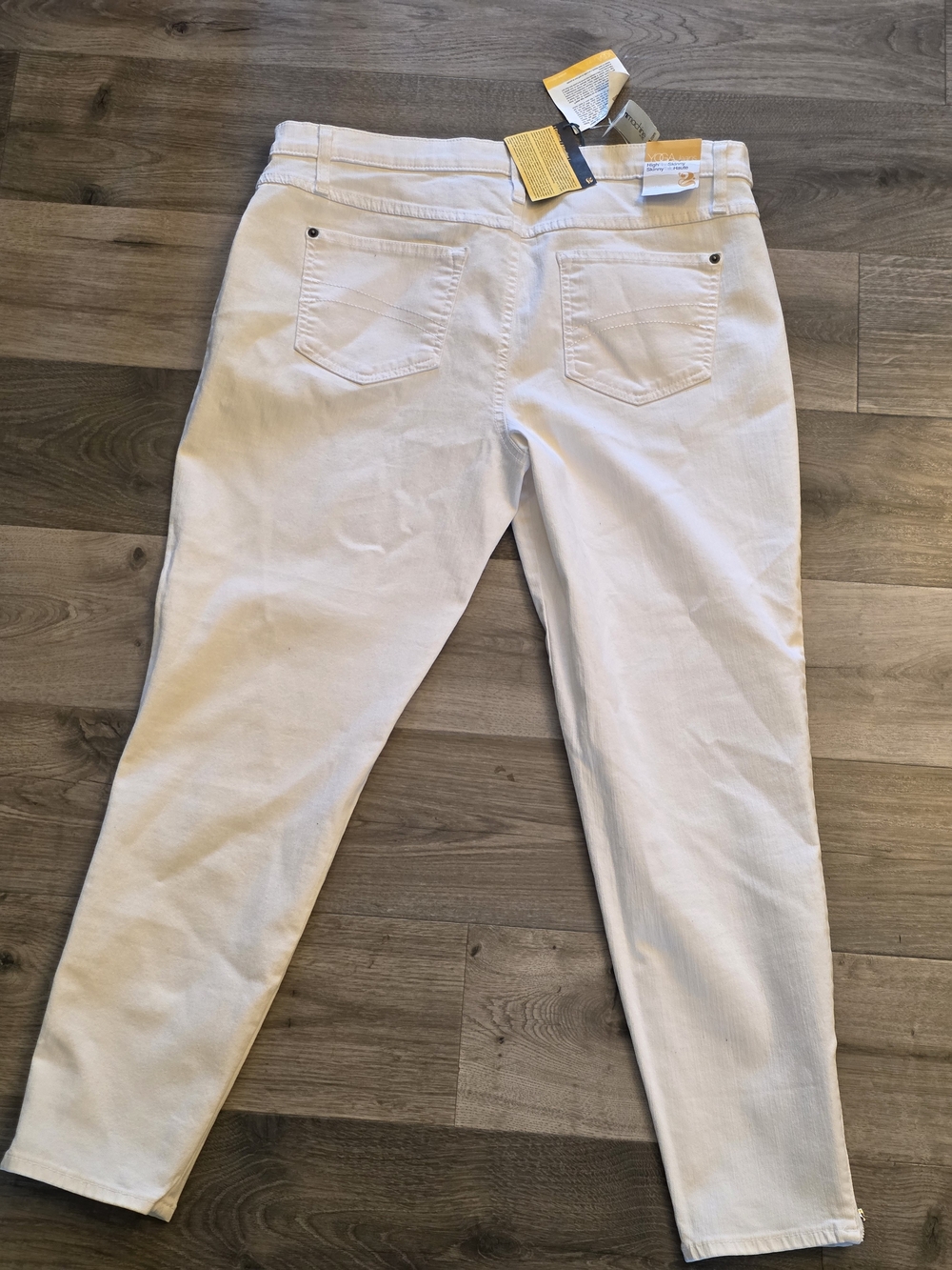 NWT White Skinny Stretch Ankle Jeans